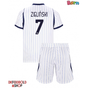 Inter Milan Piotr Zielinski #7 Udebanesæt Børn 2026-27 Kort ærmer (+ korte bukser)